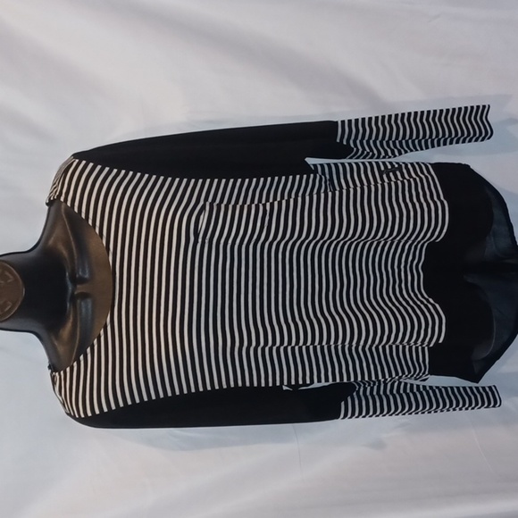 Seven7 Luxe Lane Bryant Long sheer sleeves TShirt - Picture 1 of 9